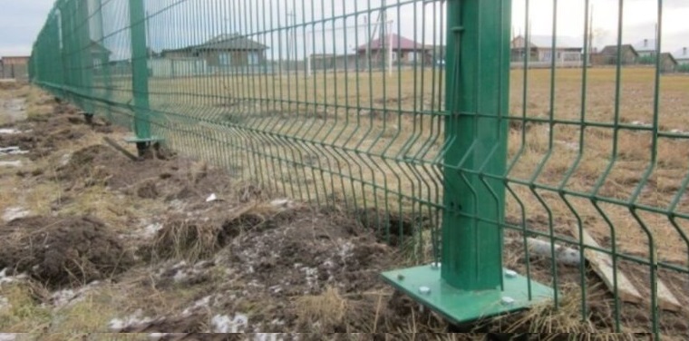 Купить сваи для ограждения от производителя в Советской Гавани от 1420 руб: низкая цена, быстрая установка